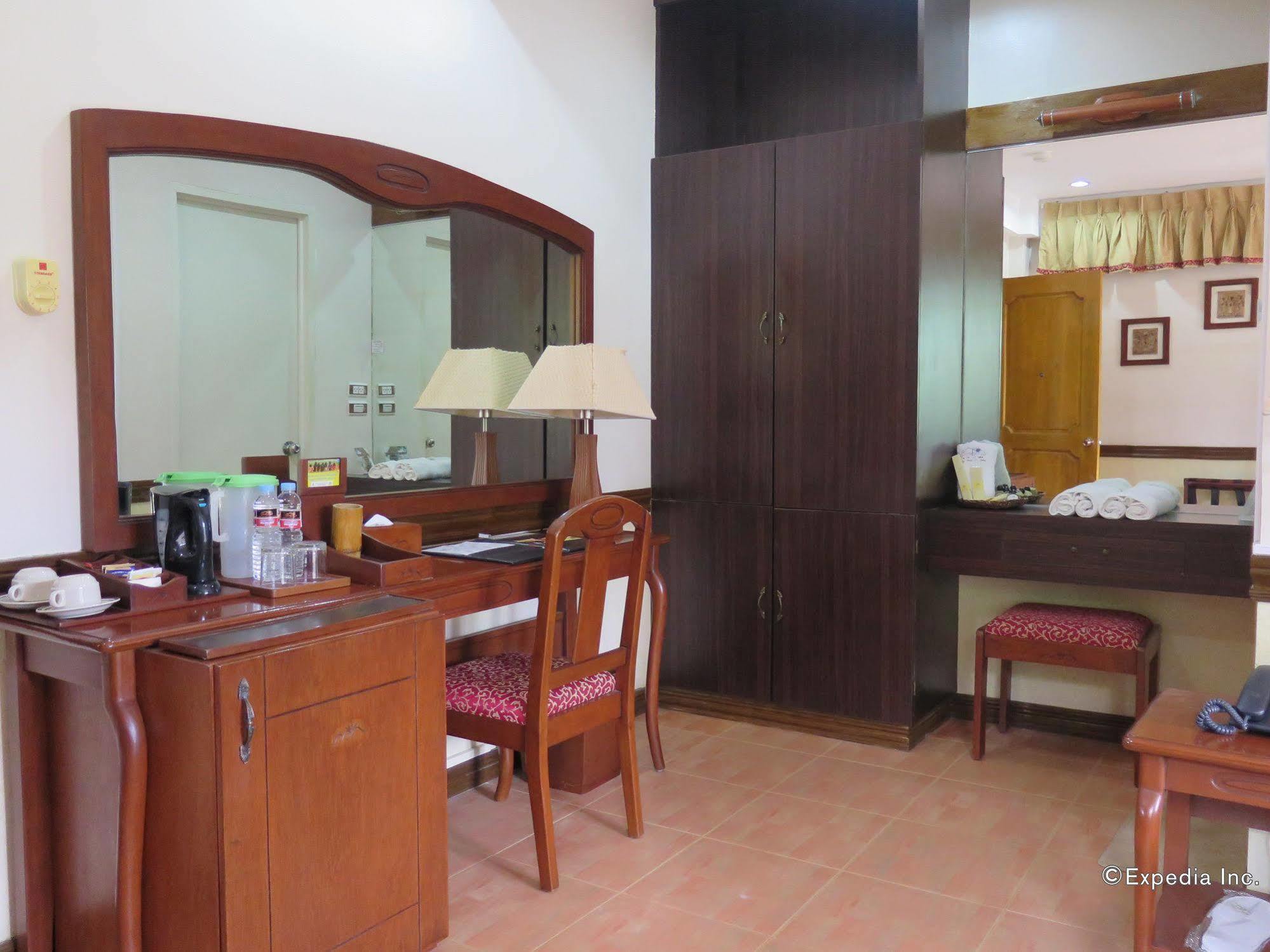 G'S Grand Resort And Convention Center Panglao Kültér fotó