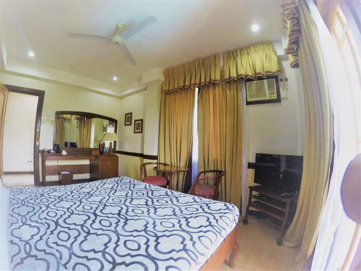 G'S Grand Resort And Convention Center Panglao Kültér fotó
